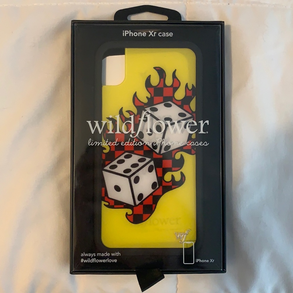 wildflower iphone xr checkered dice phone case nwt